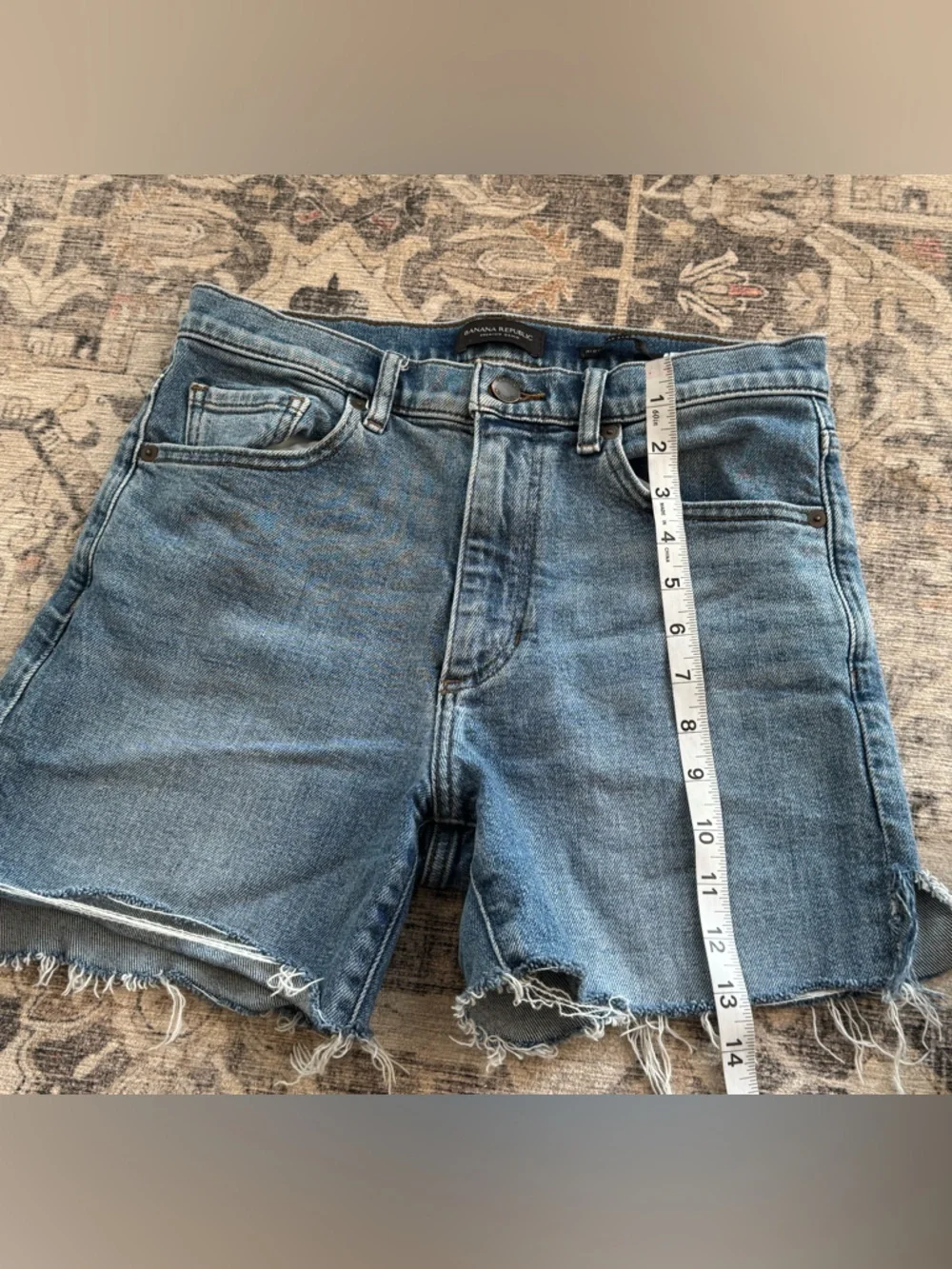 Banana Republic Denim High Rise Straight Shorts, Size 27 Short